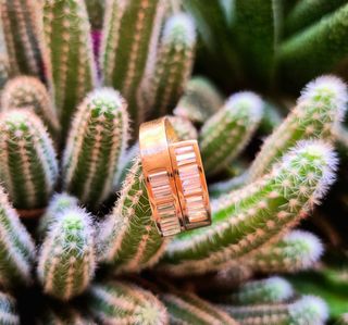 Anillo oro circonitas - Joya elegante