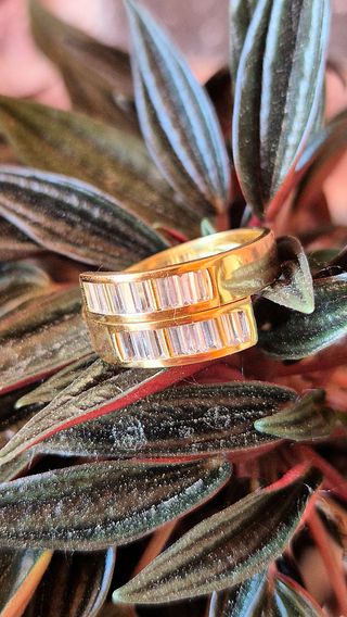 Anillo oro circonitas - Joya elegante