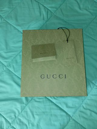Camiseta Gucci desgastada