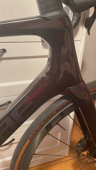 Bicicleta Cube Agree C62 SLT 2025