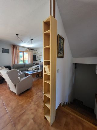 Estantería CDs o libros en madera de pino.