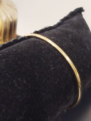 Pulsera oro 18k  rígida y maciza .7 cm diámetro 