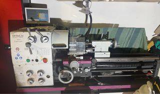 Torno Optimum D320x920 con visualizador DPA 2000