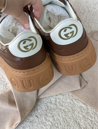 Zapatillas Gucci GG marrón