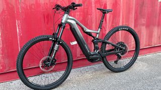 Bicicleta eléctrica FOCUS TRON2 6.8 ABS