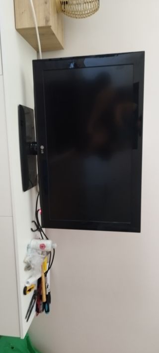 TV LG 32" - Negro