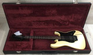 FENDER CONTEMPORARY STRATOCASTER JAPAN 1984 1987
