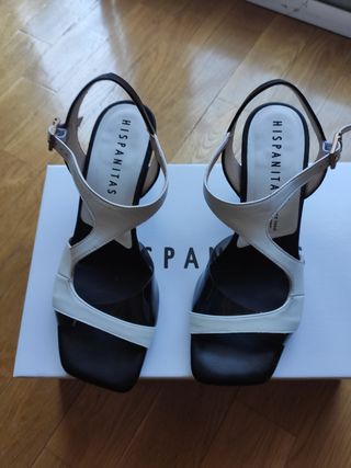 Sandalias HISPANITAS bicolor de esta temporada.