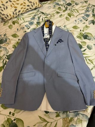 Traje azul adulto