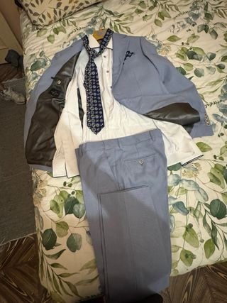 Traje azul adulto