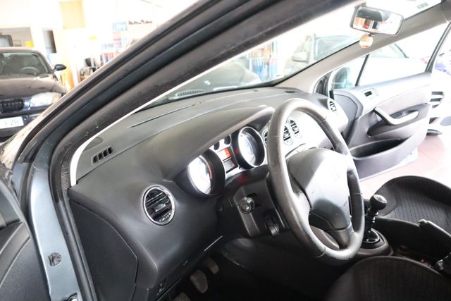 Peugeot 308 2010