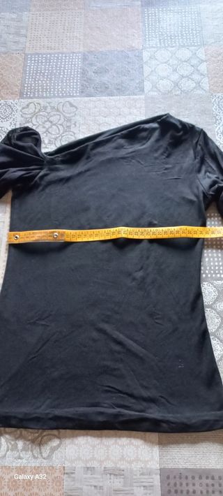 Maglia nera maniche lunghe, marca Imperial,