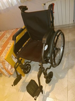 Silla ruedas eléctrica.