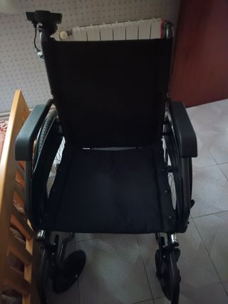 Silla ruedas eléctrica.