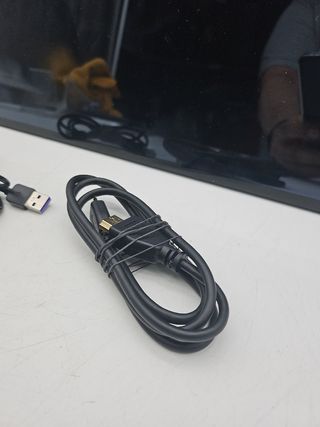 Pantalla portátil 18" negra