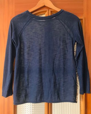 Blusa Stradivarius beige y azul