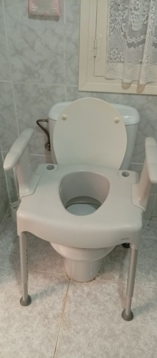 Asiento elevador inodoro 3° edad