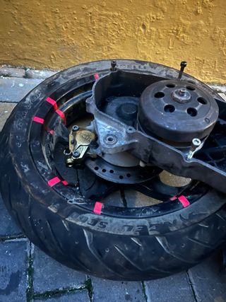 Bloque motor Aerox c/rueda
