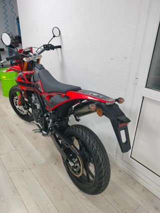Rieju MRT 125 SM - 2026 . SEGURO GRATIS