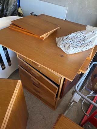 Muebles BIOK madera marrón