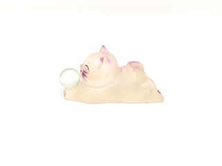 Statuetta gattino con sfera