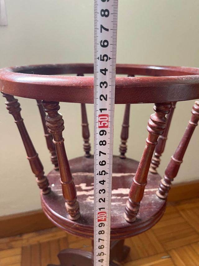 Vaso vintage in legno marrone