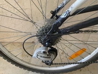 Bicicleta híbrida Btwin talla s/m