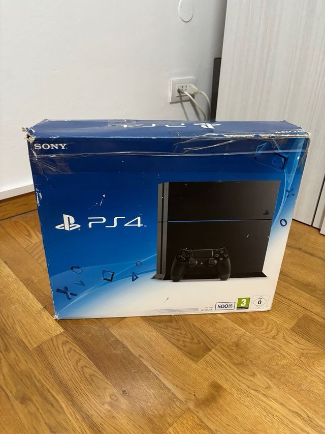 PS4 (PlayStation 4) 500GB + 2 Controller + Giochi