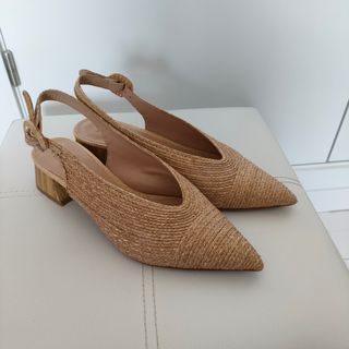 Sandalias Uterqüe beige - talla 36