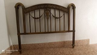 Cabecero bronce antiguo