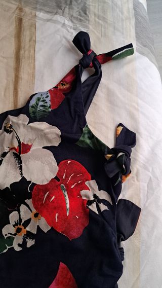 Vestido Flores Azul Marino