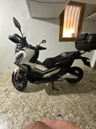 Honda xadv 750 - Moto