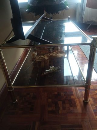 Mesa centro cristal dorada