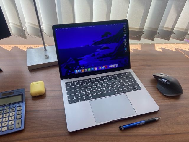 MacBook Pro 13.3" 512GB - Plata