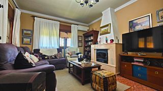 Chalet 4 dormitorios - Don Benito