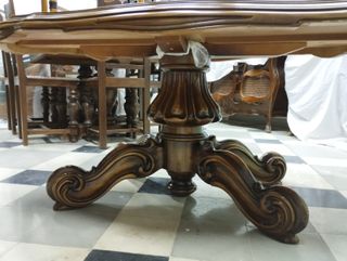 Mesa ovalada madera antigua