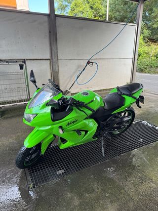 Kawasaki Ninja 250r 