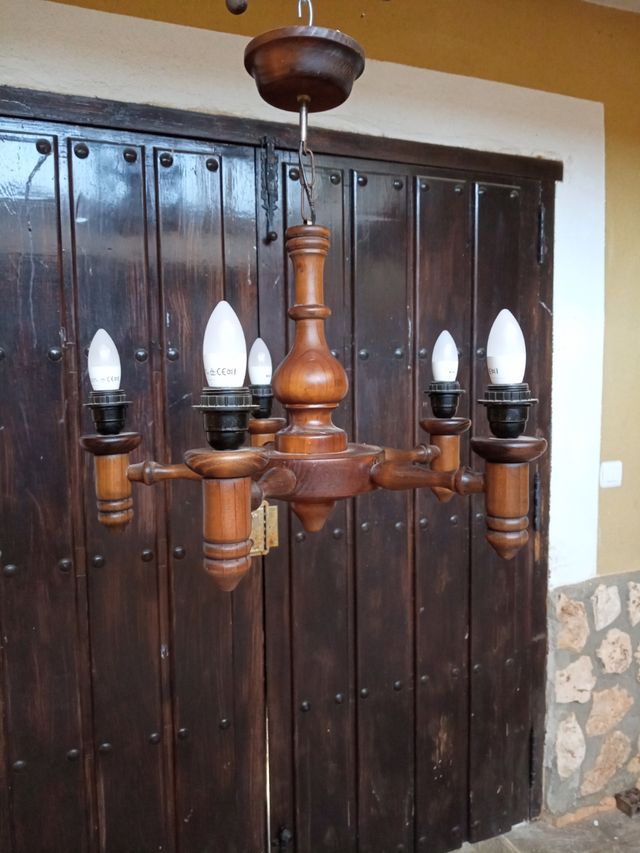 Lámpara madera 5 brazos