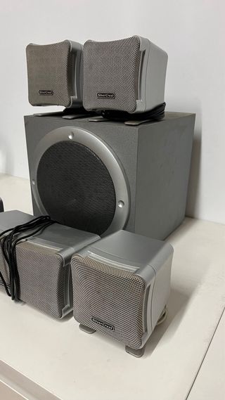 Altavoces Home Cinema Sorround MUY POTENTES!!!