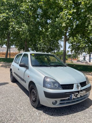 Renault Clio 2003
