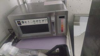 Microondas 25L acero inoxidable