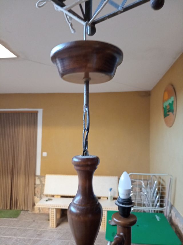 Lámpara techo 3 brazos madera nogal