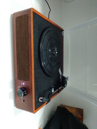 Tocadiscos Bluetooth marrón