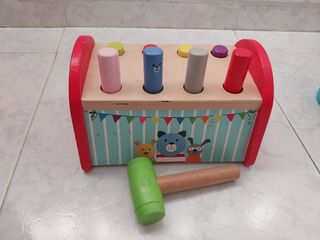 Martillo de madera infantil
