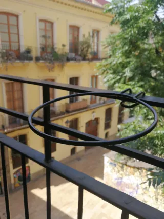 2 Macetas Colgantes Blancas Con Soporte