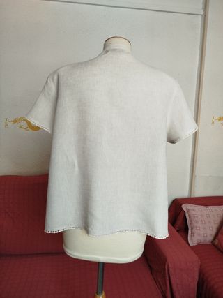 Blusa lino color beige. Talla 46