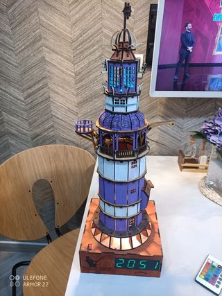 Lampara Faro Vintage Eddystone con reloj