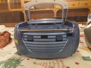 2 Radios Cassette CD, 6 euros las dos