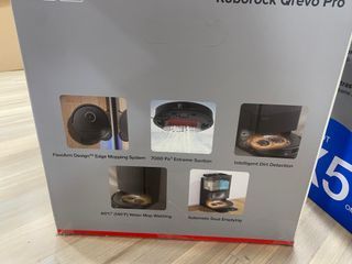 Roborock Qrevo Pro QR1PES Robot Aspirador, Autovaciado negro , REACONDICIONADO, señales de uso