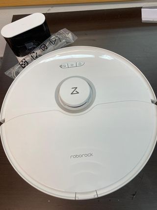 Roborock S8 Robot Aspirador con Cepillo ,blanco, REACONDICIONADO, señales de uso